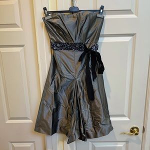 Vera Wang Lavender Label Silk Strapless Dress With Sequins Belt